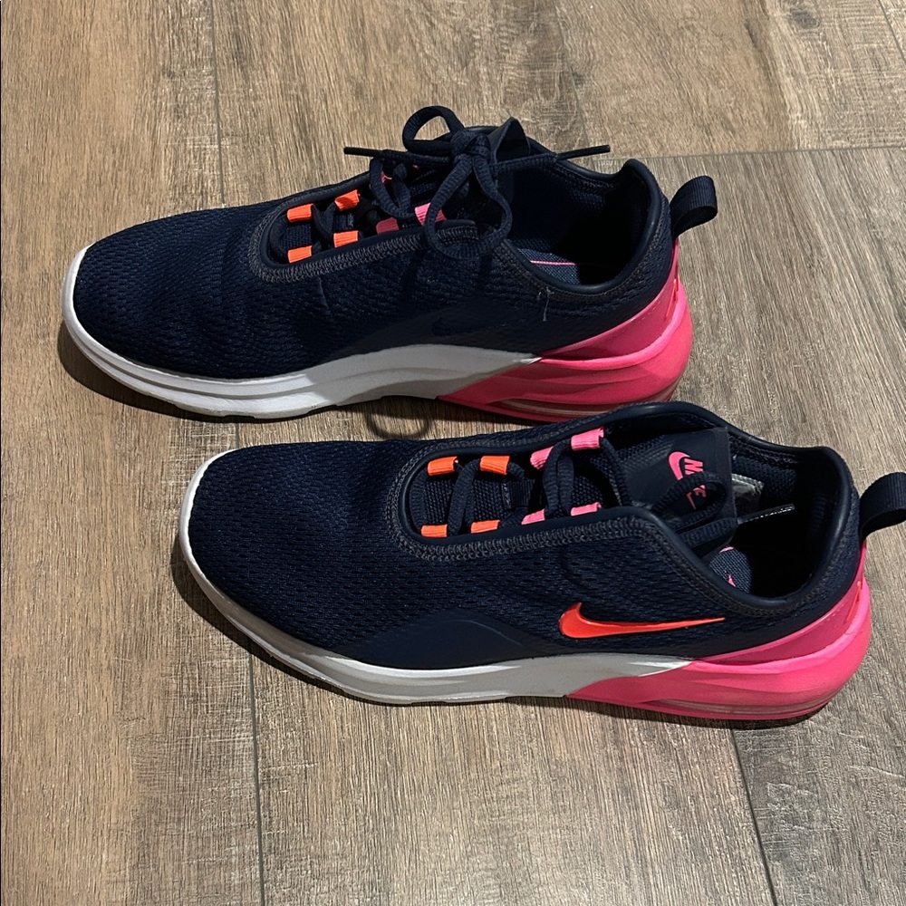 Nike Air size 9